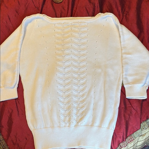 White House Black Market Sweaters - WHBM Elegant WHITE Sweater 3/4 Sleeves Beautiful Knit Design Band Bottom Sz M